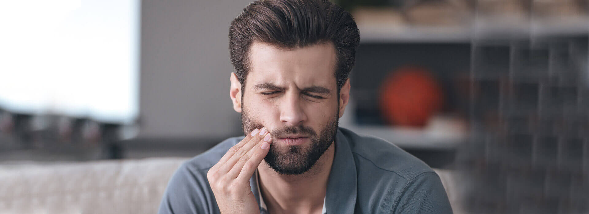 4 Simple Home Remedies to Get Rid of a Toothache