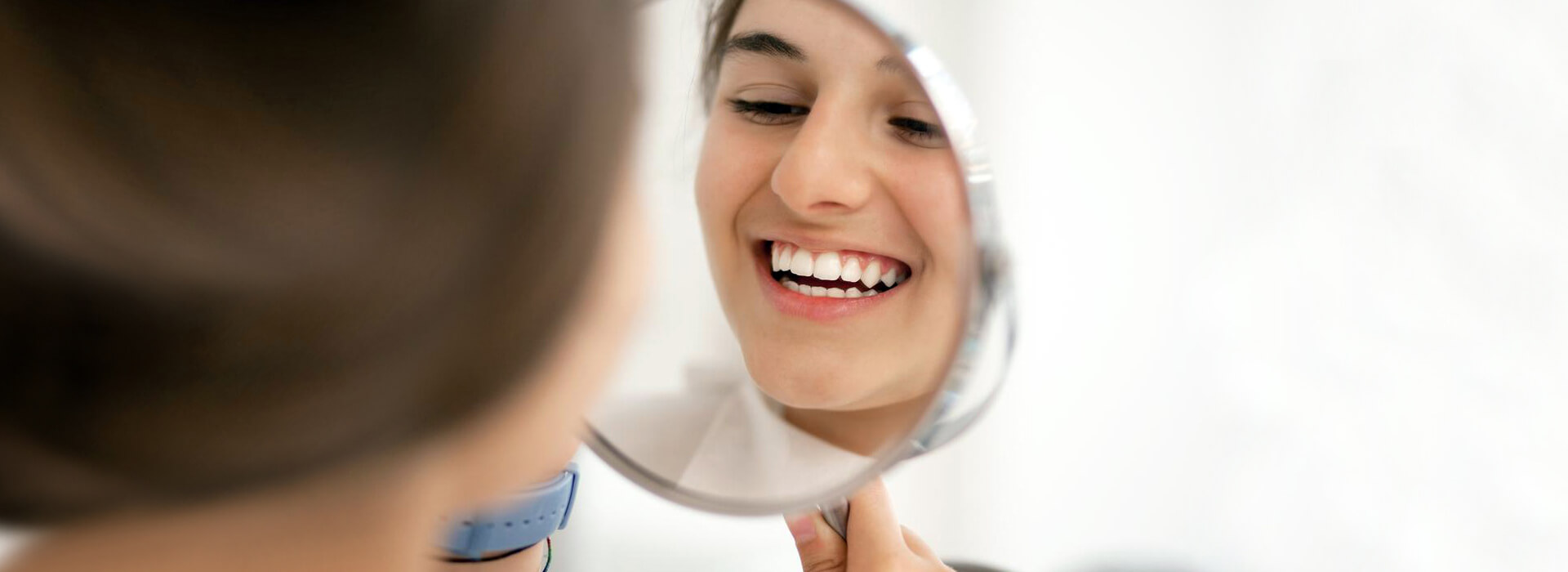 10 Amazing Hacks for a Healthy Smile
