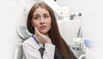 Unveiling Effective Strategies: Minimizing Swelling After Wisdom Teeth Removal